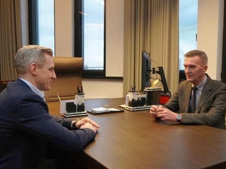 Василий Анохин провёл встречу с генеральным директором корпорации «Тактические ракетные вооружения» Борисом Обносовым