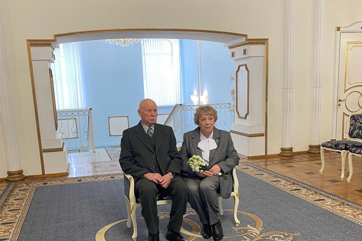 Свадебные платья для загса. Дворец бракосочетания красногорск. Фотосессия регистрации брака. Свадебная фотосессия в загсе. Дворец бракосочетания вегас красногорск.