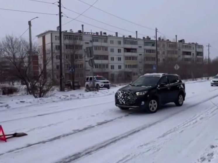 В Улан-Удэ школьница попала под колеса автомобиля