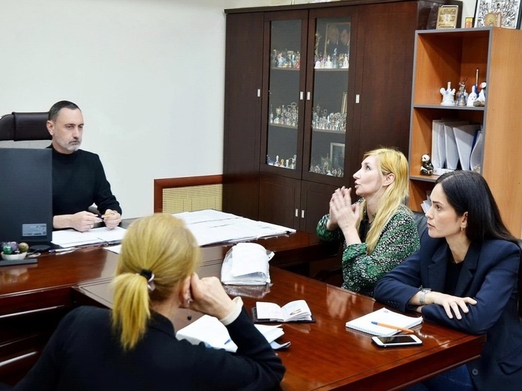 К Виктору Теплякову на личном приёме обратились с вопросами жители Центрального района Сочи