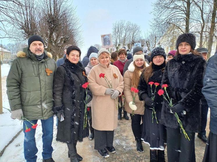 В Гдове прошел торжественный митинг в честь освобождения от немецко-фашистских захватчиков