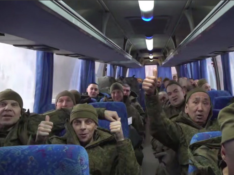 Еще трое военнопленных возвращаются из Украины домой в Бурятию