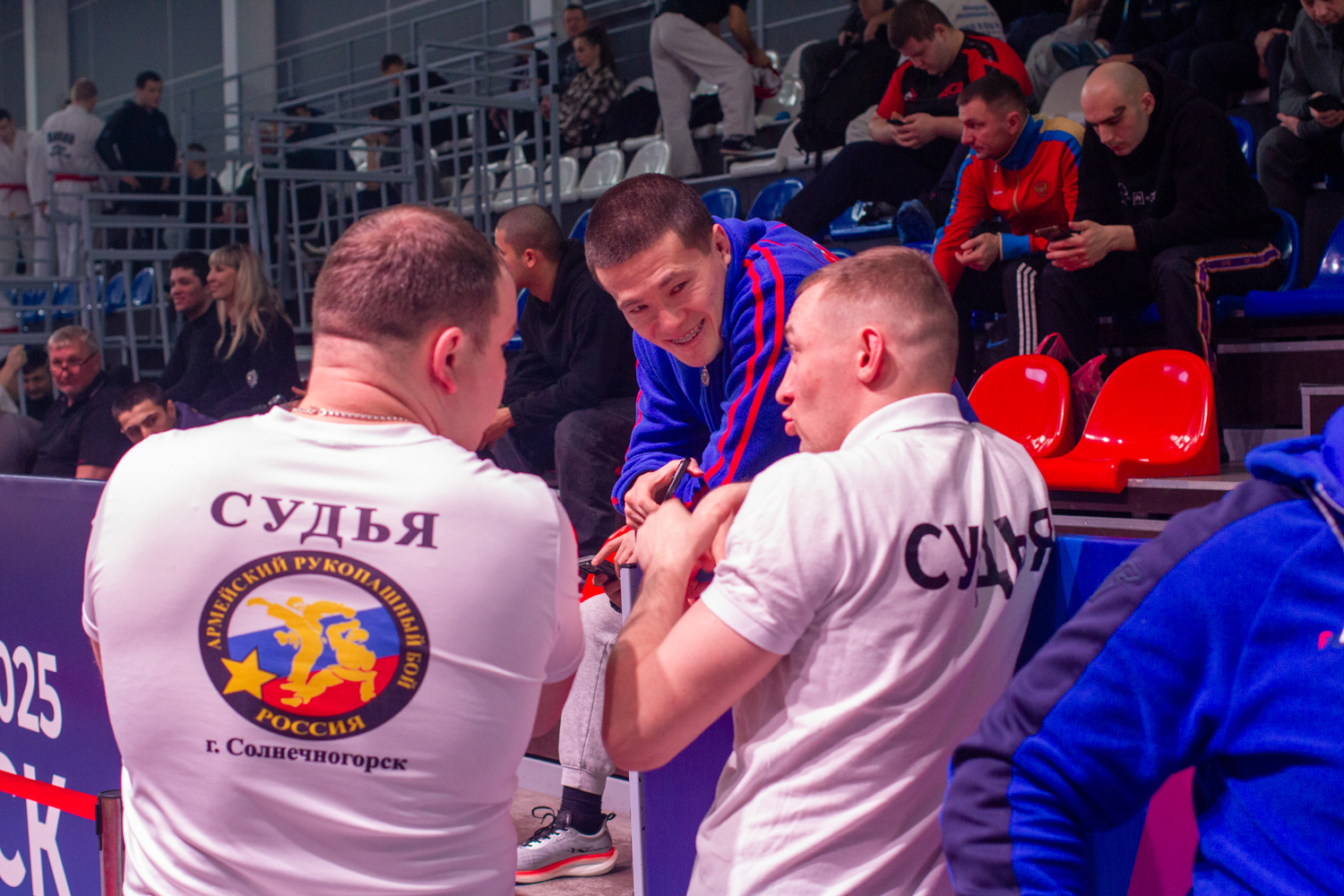 Яркие фотографии чемпионата ВКС по армейскому рукопашному бою в Хабаровске