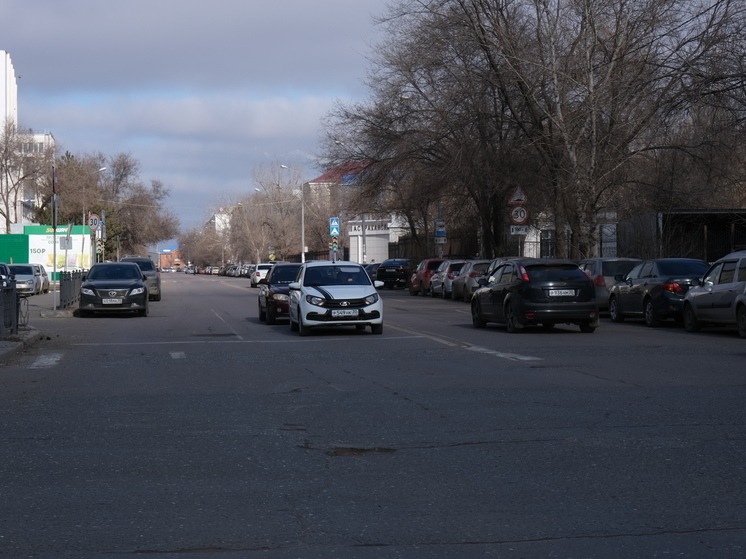 На улице Татищева в Астрахани в этом году отремонтируют дорогу и тротуар