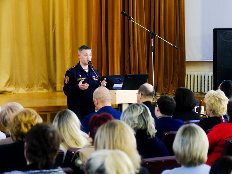 При участии представителей Росгвардии состоялось совещание по антитеррористической защищенности объектов образования Йошкар-Олы