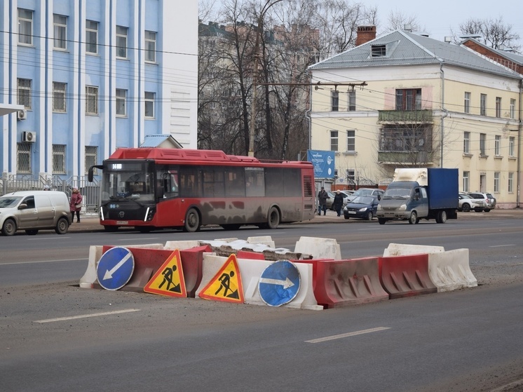 Серьезный дефект изуродовал центральную ивановскую дорогу