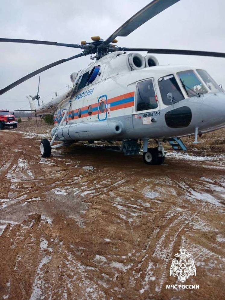 В Тверь на вертолете экстренно доставили мужчину и женщину