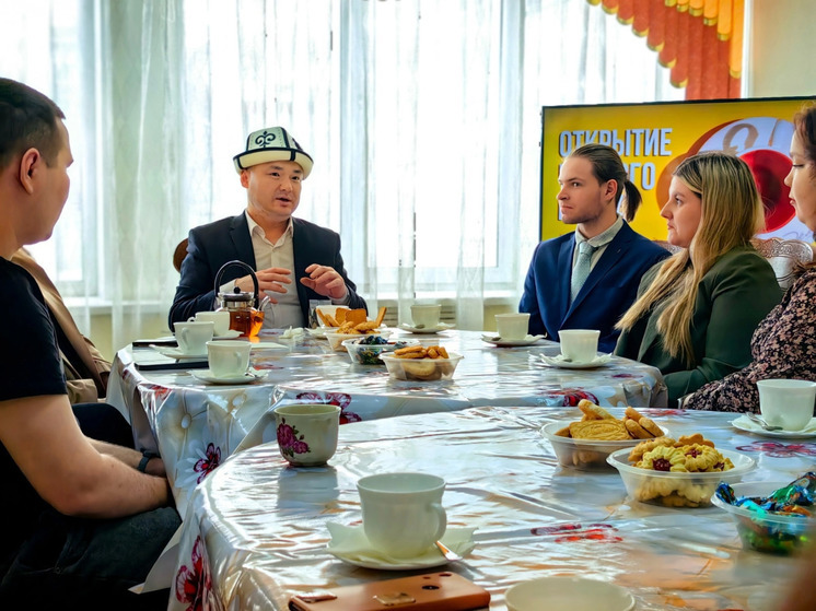 В институте Хакасии открыли клуб «Чайное братство» для культурного обмена