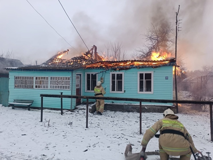 В курском селе 1-е Поныри сгорел жилой дом