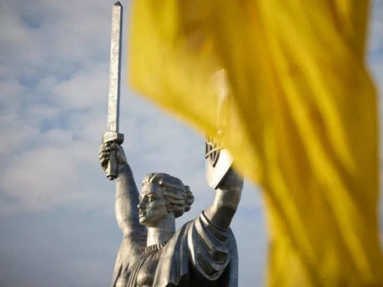 Нардеп Дубинский: Украина утратила свою идентичность в стремлении стать Европой