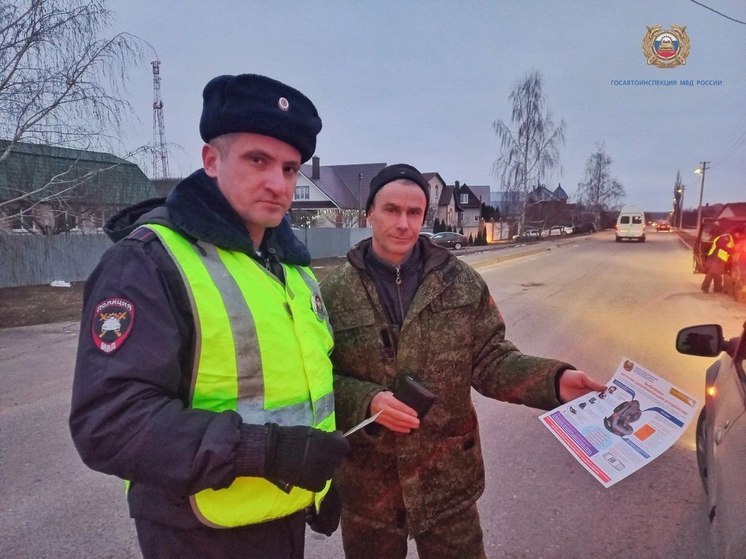 Тамбовские автоинспекторы провели акцию «Автокресло спасает жизнь»
