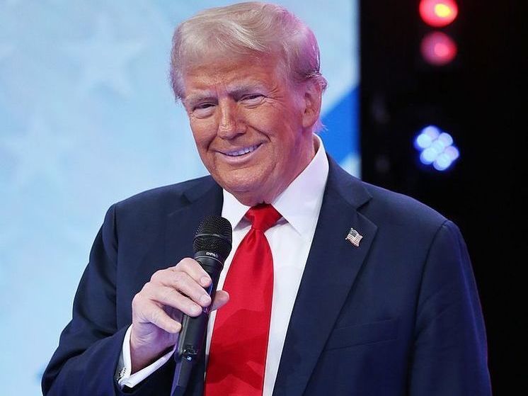 Трамп ввел пошлины на ряд товаров из Китая для борьбы с наркотиками