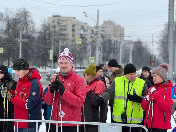 В Петербурге стартовала гонка «Лыжня России-2025»