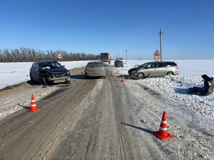 Пенсионера погибла в ДТП с двумя иномарками в Ростовской области