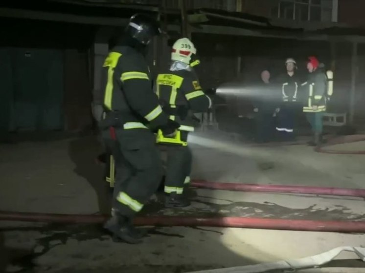Площадь пожара на электрозаводе выросла до 800 кв метров