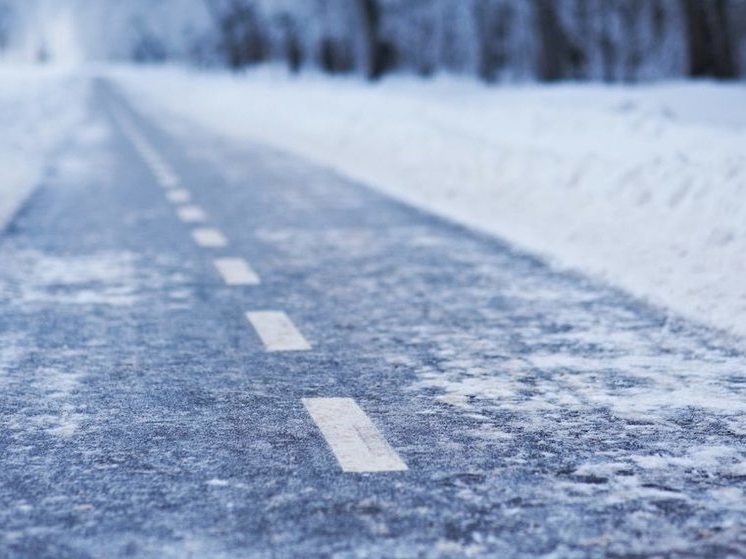 О правильной походке в гололед рассказали псковичам эксперты Роспотребнадзора