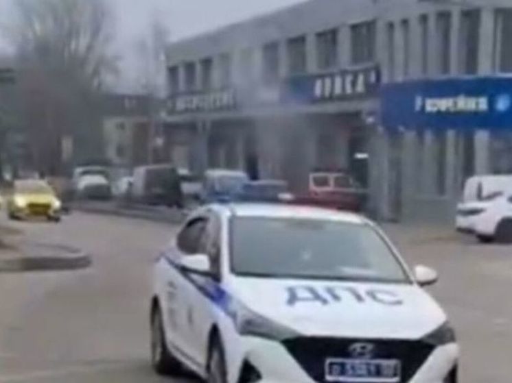 Мусоровоз протаранил легковушку в подмосковном Реутове