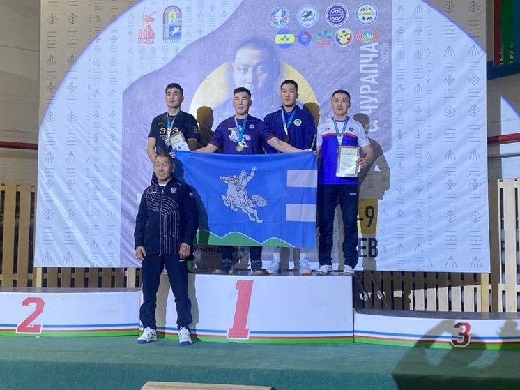 Егор Гуляев - бронзовый призер чемпионата по мас-рестлингу в Якутии