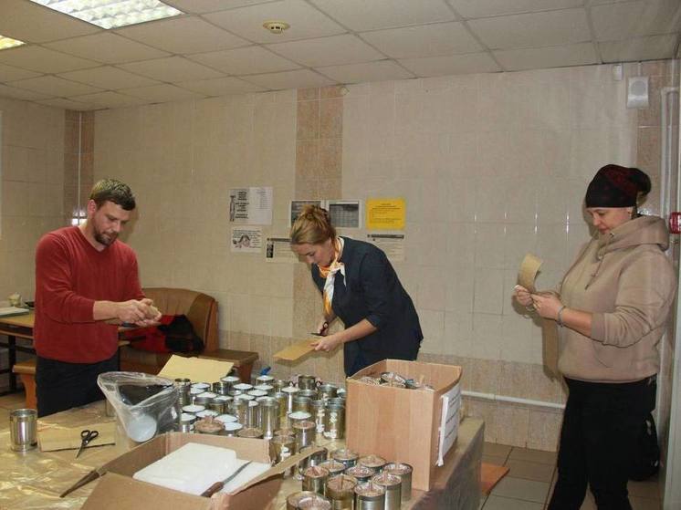 В Орловском округе состоялась «сладкая» ярмарка со сбором гуманитарной помощи участникам СВО