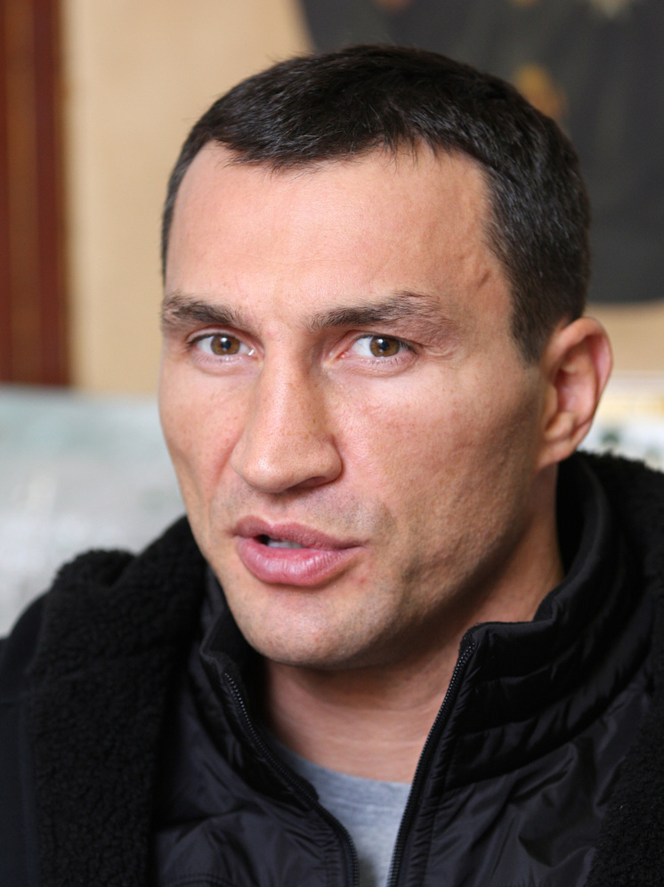 Кличко сообщил о пожаре в Киеве из-за падения БПЛА
