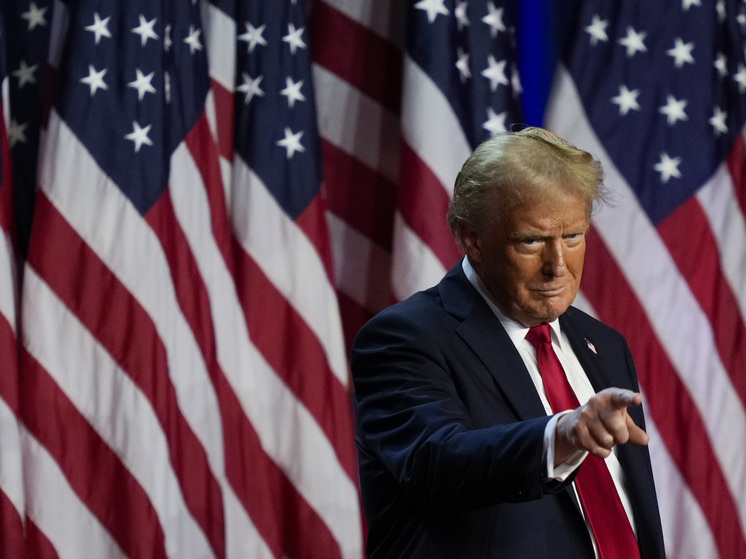 Дубинский: Трамп не сможет говорить о мире с Украиной из-за Зеленского