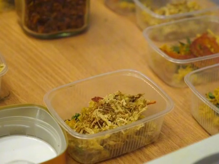 В Северной Осетии производят натуральные сухие супы и каши для бойцов СВО