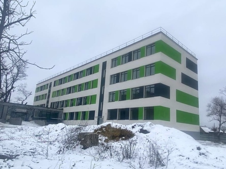 В учебном корпусе Мариупольского техникума транспорта и промышленных технологий завершили фасадные работы