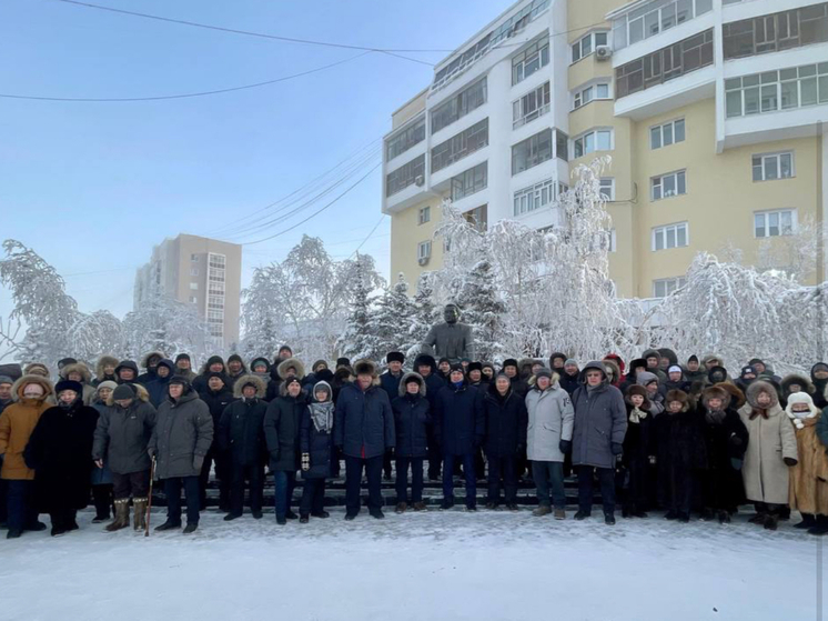 В Якутске почтили память академика Владимира Ларионова