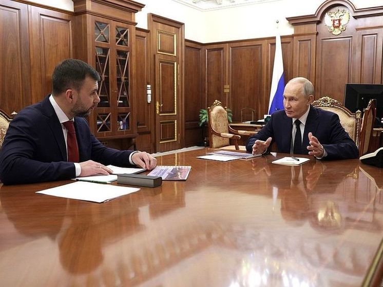 Путин призвал Пушилина не отселять жителей Мариуполя далеко от их домов