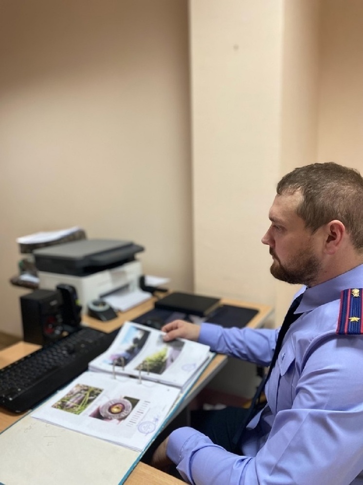 В Новом Уренгое мужчина 130 ударами убил соседку и ждет суда