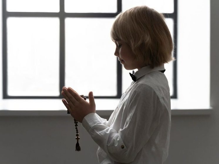 Протоиерей рассказал, как беседовать с детьми о смерти и потустороннем мире