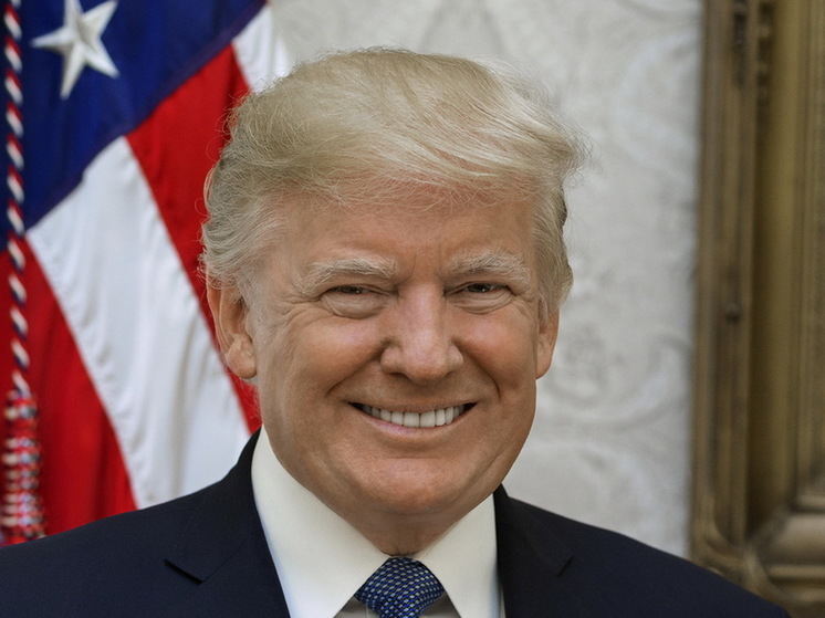 Макрон призвал Трампа «решить проблему Украины», а не угрожать Европе пошлинами