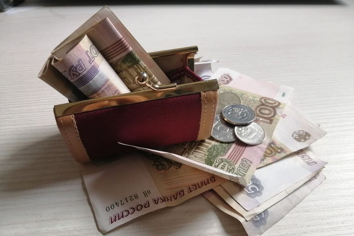 Петербургским пенсионерам хотят выдавать пособие на оплату жилья без заявлений