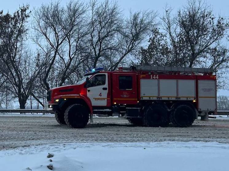 В производственном здании Новоалтайска произошел пожар