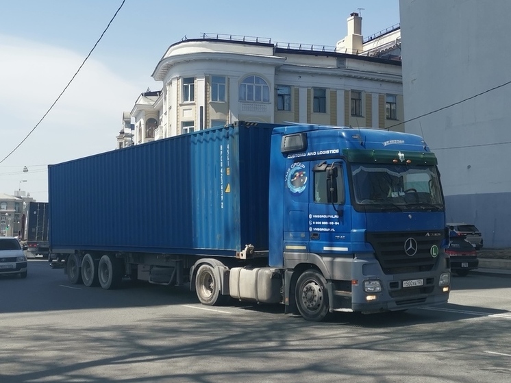 В Приморье вводят платные дороги: сколько придется платить дальнобойщикам?