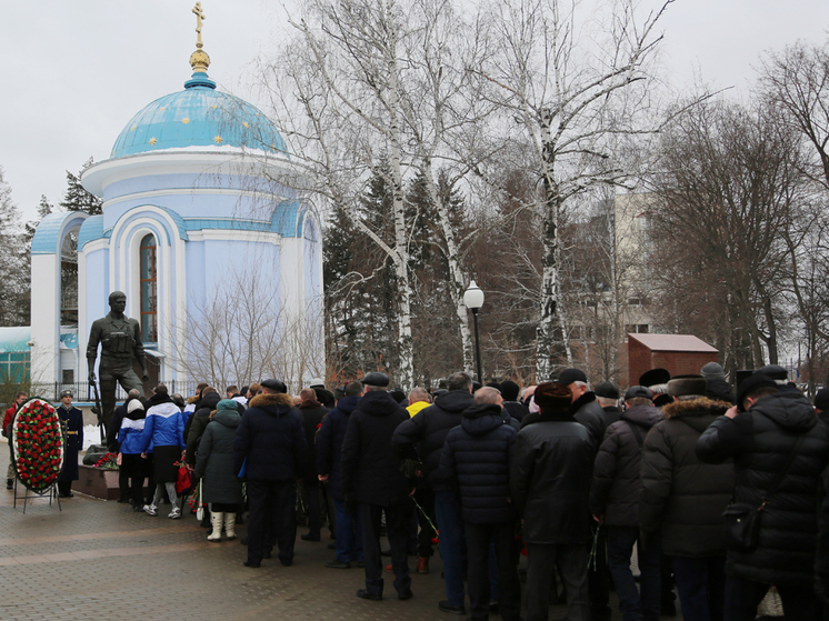 В пятницу запретят парковку около Мемориала на Московском проспекте Воронежа