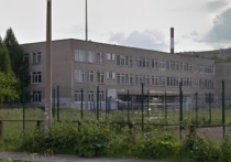 В Нижнем Тагиле ученики школы № 69, которая расположена на Октябрьском проспекте, жестоко избили одноклассницу