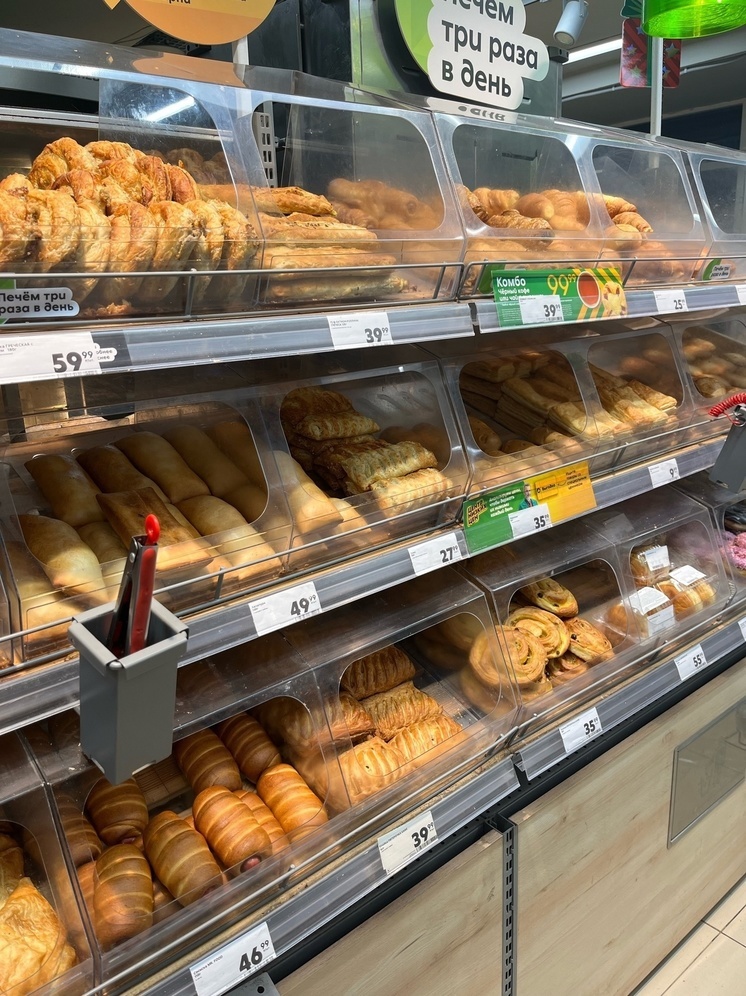 В ДНР реализуют инвестпроекты по развитию колбасного и пекарного производства