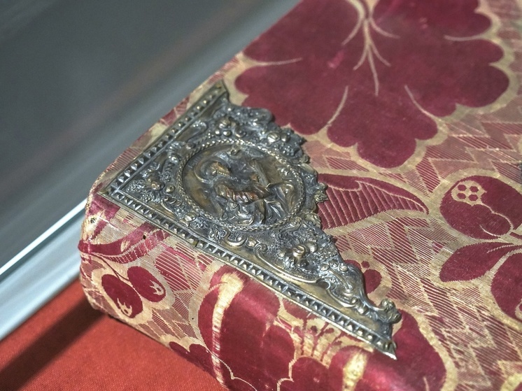 Псковичам рассказали про временные выставки псковского музея