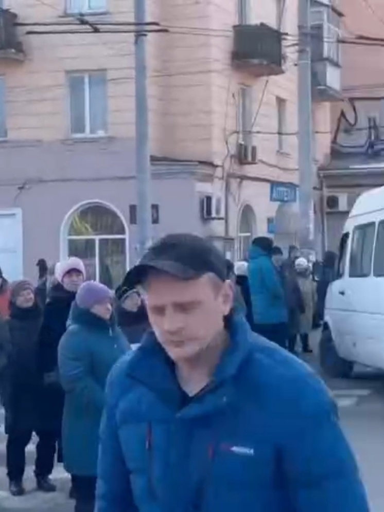 Жители родного города Зеленского Кривого Рога вышли на акции протеста из-за отсутствия отопления