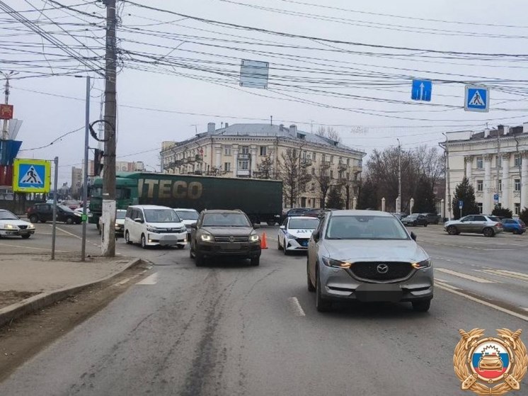 На площади Гагарина в Твери подросток попал под машину при переходе дороги