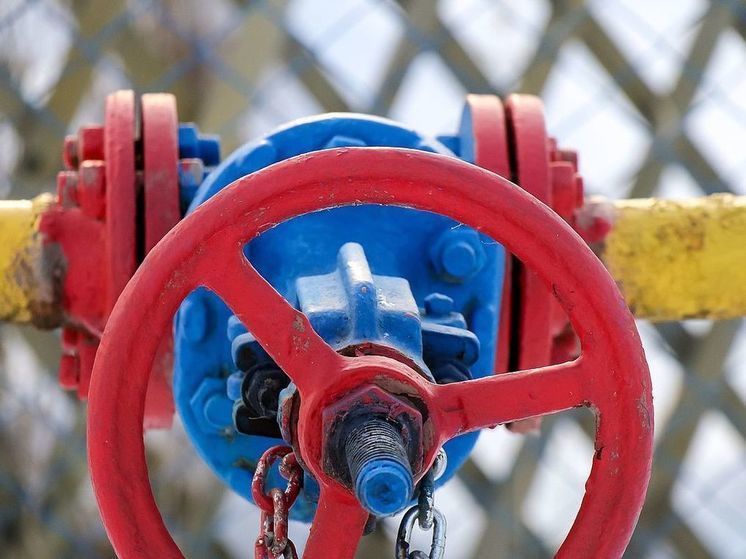 Фицо: Словакия имеет право прекратить поставку газа Украине