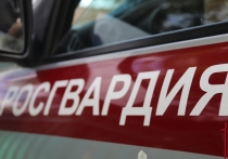 Сотрудники Росгвардии помогли мужчине, который получил обморожение конечностей в долгое время не отапливавшемся частном доме в селе Кыра Забайкальского края