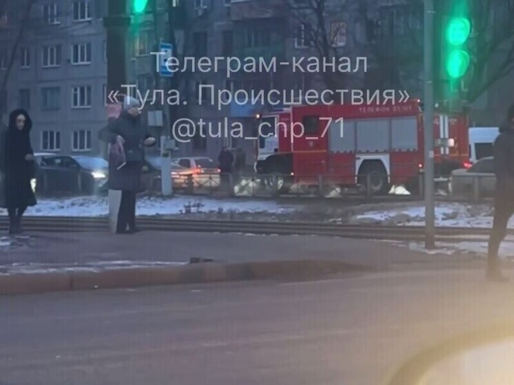 Три машины попало в ДТП на перекрестке Кирова и Хворостухина в Туле