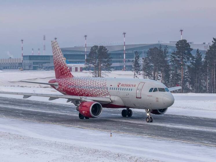 Самолет Петербург-Красноярск ушел на запасный аэродром в Абакан