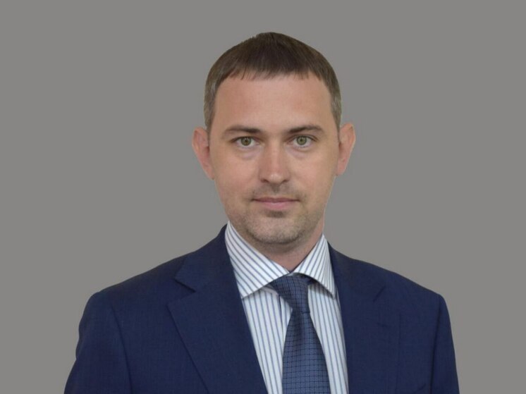 Не проработавший суток на новой должности чиновник может возглавить Энгельсский район
