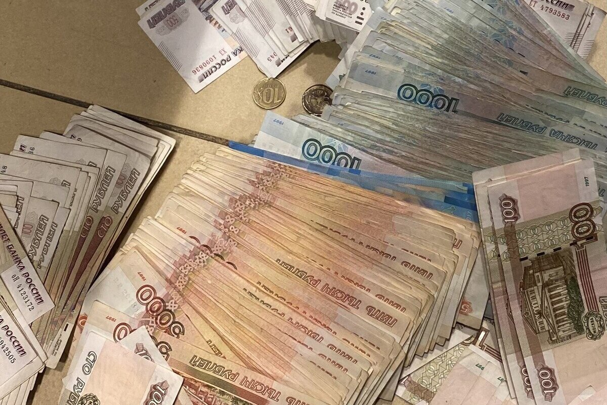 Алиментщик из Калининграда «подарил» ребенку 700 тысяч рублей на совершеннолетие