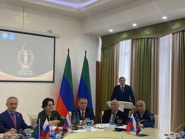 Более 1200 посылок с письмами отправили из Дагестана на фронт