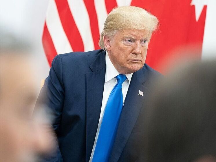 СМИ: Трамп провел телефонный разговор с Зеленским
