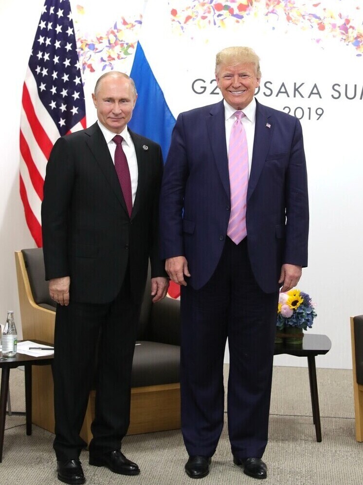 Китай предлагает провести саммита Путина и Трампа, пишет пресса США